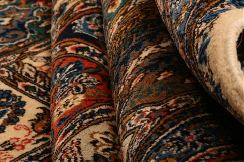 Mood Multicolor Hand Knotted 67 X 910 Area Rug 100-23193 Image 4