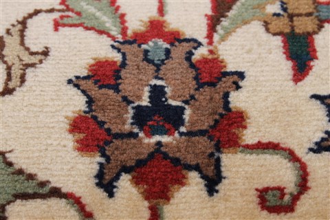 Kashan Beige Runner Hand Knotted 28 X 99 Area Rug 250-23222 Image 6