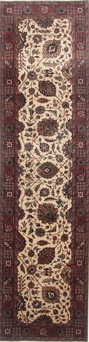 Kashan Beige Runner Hand Knotted 28 X 99 Area Rug 250-23222 Image 0