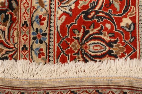 Sarouk Beige Hand Knotted 69 X 910 Area Rug 100-23236 Image 8