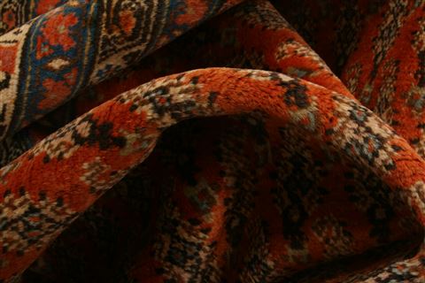 Tabriz Red Hand Knotted 67 X 97 Area Rug 100-23271 Image 2