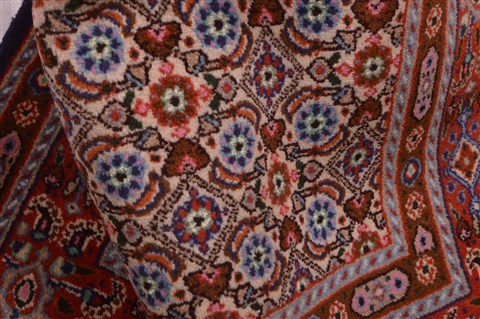 Mood Red Hand Knotted 27 X 311  Area Rug 100-23375 Image 5