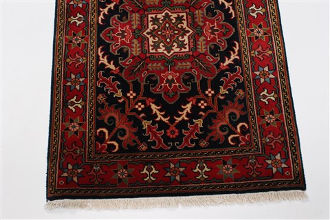 Heriz Black Runner Hand Knotted 27 X 711 Area Rug 250-23384 Image 4
