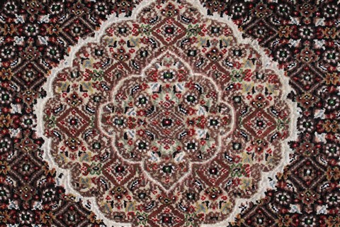 Kashmir Black Runner Hand Knotted 29 X 80 Area Rug 250-23389 Image 4