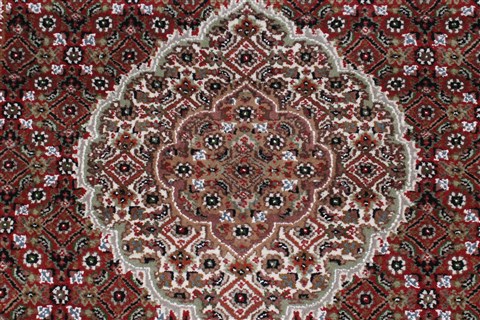 Bidjar Red Runner Hand Knotted 28 X 84  Area Rug 250-23391 Image 4