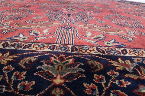 Sarouk Red Octagon Hand Knotted 50 X 50 Area Rug 250-23412 Image 3