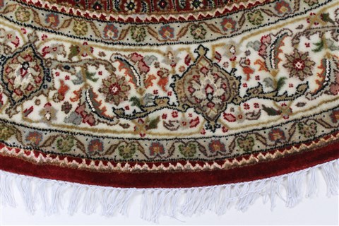 Kashmir Red Round Hand Knotted 51 X 51 Area Rug 250-23415 Image 4