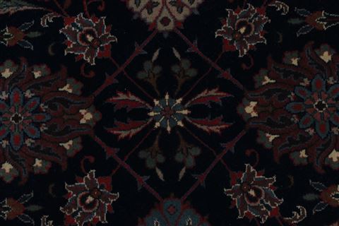 Tabriz Blue Round Hand Knotted 51 X 51 Area Rug 250-23423 Image 4