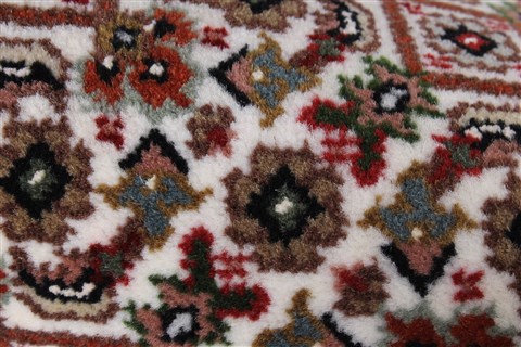 Tabriz Beige Round Hand Knotted 51 X 51 Area Rug 250-23425 Image 7