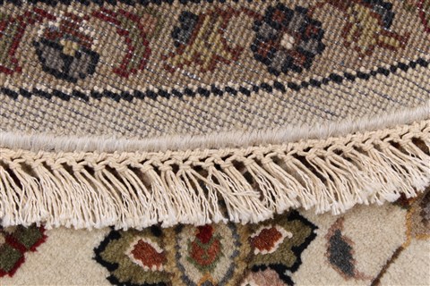 Kashmar Beige Round Hand Knotted 50 X 50 Area Rug 250-23428 Image 2