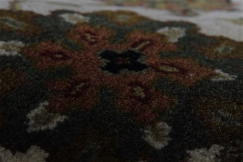 Tabriz Red Round Hand Knotted 411 X 411 Area Rug 250-23451 Image 6