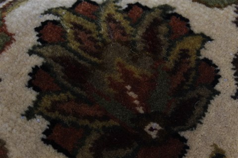Tabriz Red Round Hand Knotted 411 X 411 Area Rug 250-23451 Image 9