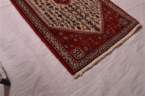 Abadeh Red Hand Knotted 22 X 25 Area Rug 100-23458 Image 6