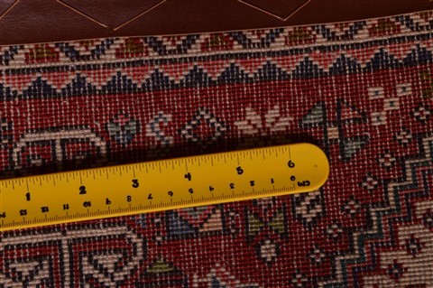 Abadeh Beige Square Hand Knotted 22 X 25 Area Rug 100-23461 Image 5