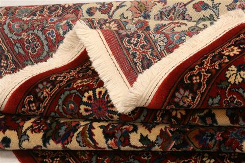 Tabriz Red Hand Knotted 65 X 97 Area Rug 100-23476 Image 5