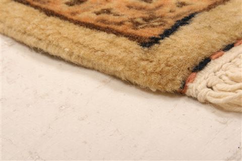Sarouk Beige Runner Hand Knotted 24 X 105 Area Rug 100-23493 Image 9