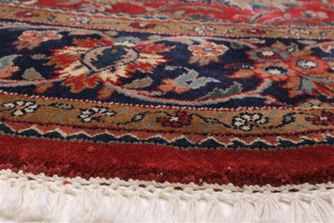 Kashan Red Round Hand Knotted 61 X 61 Area Rug 250-23529 Image 8
