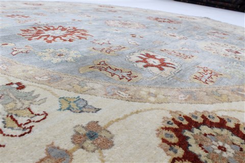 Ziegler Grey Round Hand Knotted 60 X 60 Area Rug 250-23535 Image 2