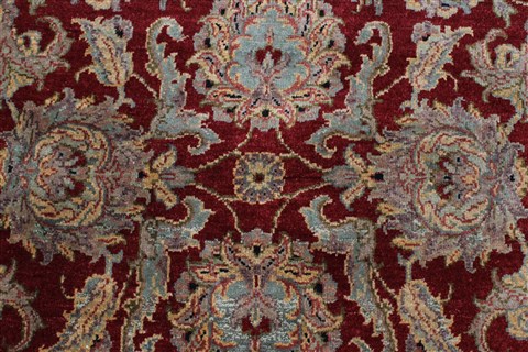 Kashan Red Round Hand Knotted 61 X 62 Area Rug 250-23541 Image 3