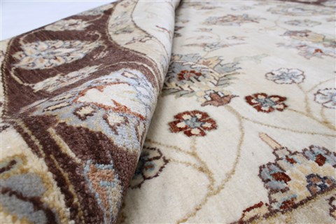 Chobi Beige Round Hand Knotted 60 X 62 Area Rug 250-23592 Image 10