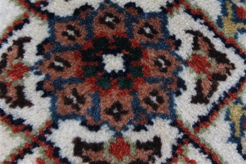 Herati Beige Round Hand Knotted 61 X 61 Area Rug 250-23601 Image 6
