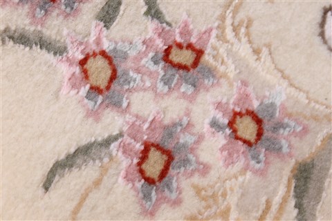 Tabriz White Round Hand Knotted 67 X 67 Area Rug 250-23604 Image 11