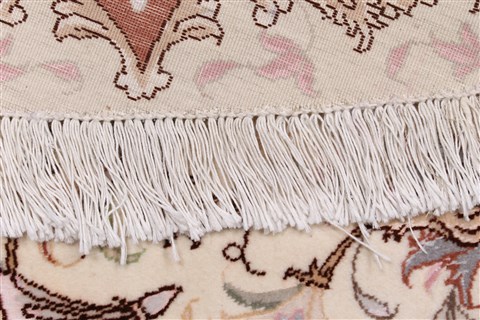 Tabriz White Round Hand Knotted 67 X 67 Area Rug 250-23604 Image 3