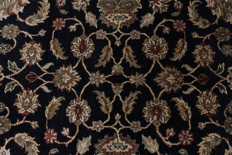 Kashan Black Round Hand Knotted 60 X 60 Area Rug 250-23625 Image 4