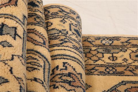 Sino-Persian Beige Runner Hand Knotted 24 X 100 Area Rug 100-23647 Image 4