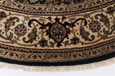 Herati Black Round Hand Knotted 60 X 60 Area Rug 250-23683 Image 2