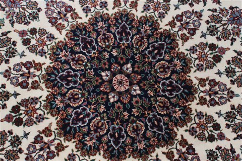 Tabriz White Round Hand Knotted 61 X 61 Area Rug 250-23686 Image 6