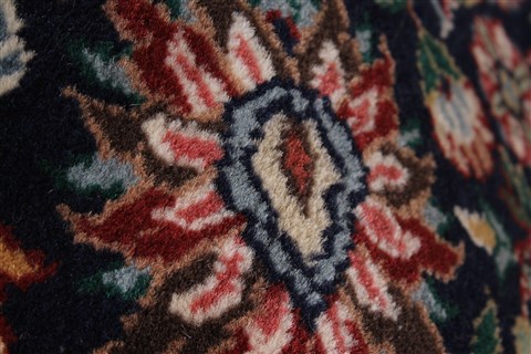 Tabriz White Round Hand Knotted 61 X 61 Area Rug 250-23686 Image 8