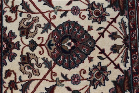 Tabriz Beige Runner Hand Knotted 26 X 100 Area Rug 250-23725 Image 4