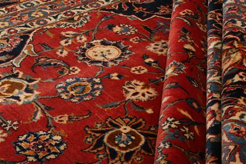 Heriz Red Hand Knotted 102 X 143 Area Rug 100-23769 Image 3