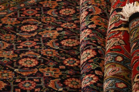 Tabriz Red Hand Knotted 99 X 128 Area Rug 100-23782 Image 4