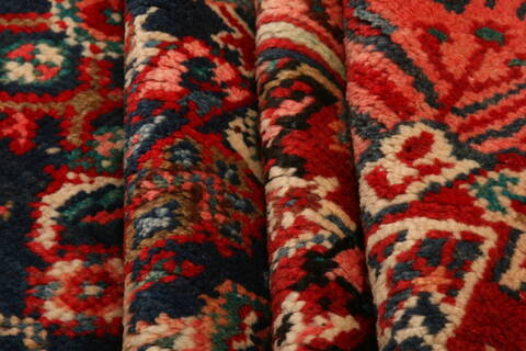 Mahal Red Hand Knotted 107 X 1311  Area Rug 253-23791 Image 4