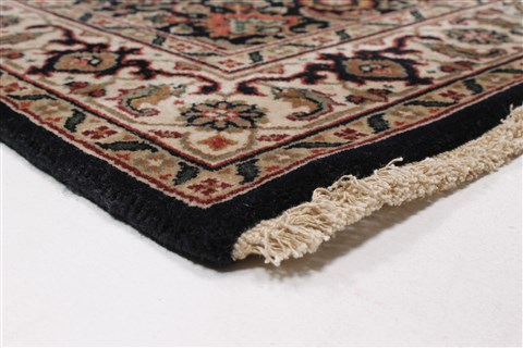 Herati Black Runner Hand Knotted 27 X 102 Area Rug 250-23804 Image 11