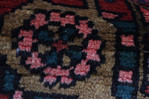 Heriz Red Runner Hand Knotted 311 X 116 Area Rug 250-23969 Image 4