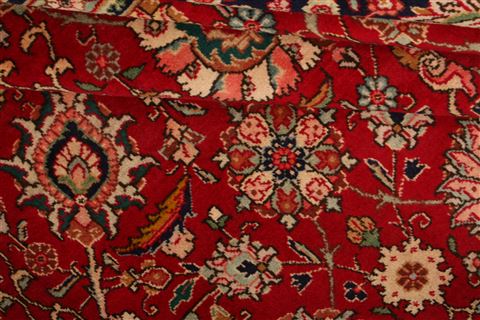Tabriz Red Hand Knotted 99 X 130 Area Rug 100-23983 Image 3