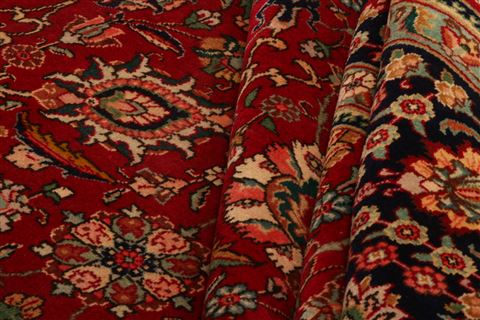 Tabriz Red Hand Knotted 99 X 130 Area Rug 100-23983 Image 4