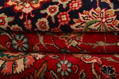 Tabriz Red Hand Knotted 99 X 130 Area Rug 100-23983 Image 6