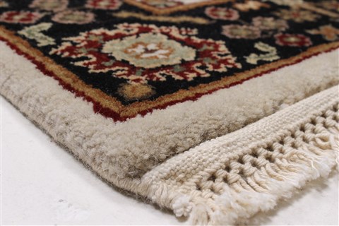 Agra Beige Runner Hand Knotted 26 X 140 Area Rug 250-23991 Image 8