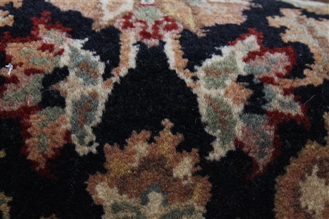 Agra Black Runner Hand Knotted 27 X 182 Area Rug 250-23993 Image 7