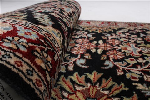 Sarouk Black Runner Hand Knotted 25 X 1511 Area Rug 250-24061 Image 14