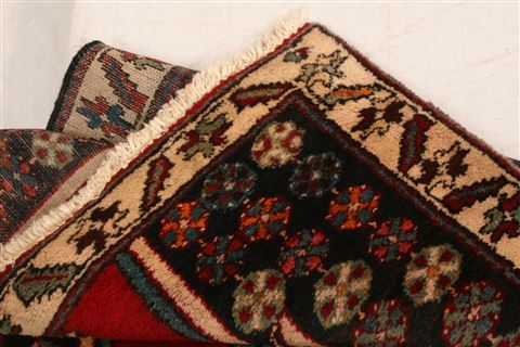 Mazlaghan Red Hand Knotted 28 X 40  Area Rug 253-24145 Image 3