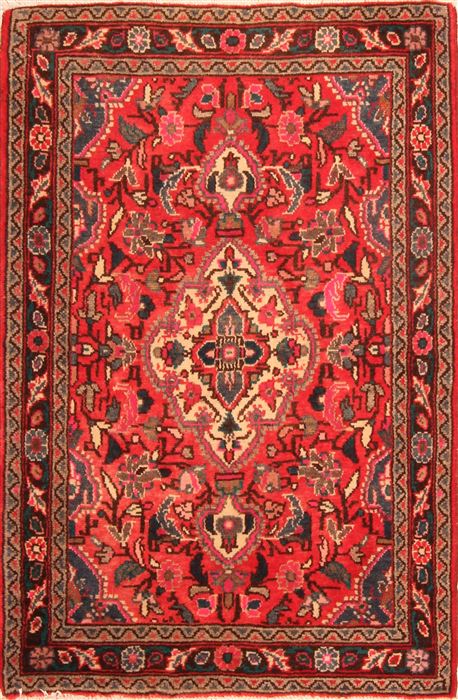 Shiraz Red Hand Knotted 27 X 40  Area Rug 253-24160 Image 0