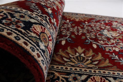 Sarouk Red Runner Hand Knotted 26 X 180 Area Rug 250-24176 Image 13