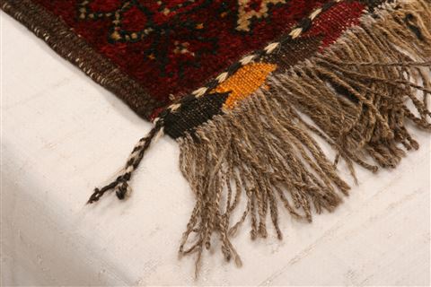 Shiraz Red Square Hand Knotted 27 X 35  Area Rug 253-24180 Image 8