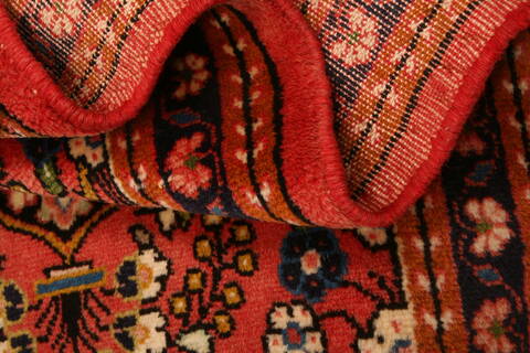 Lilihan Red Hand Knotted 25 X 42  Area Rug 253-24181 Image 2