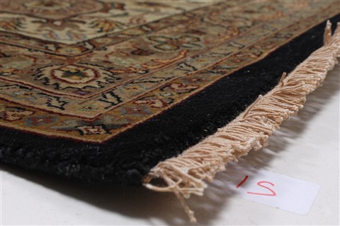 Tabriz Black Hand Knotted 119 X 153 Area Rug 250-24229 Image 4
